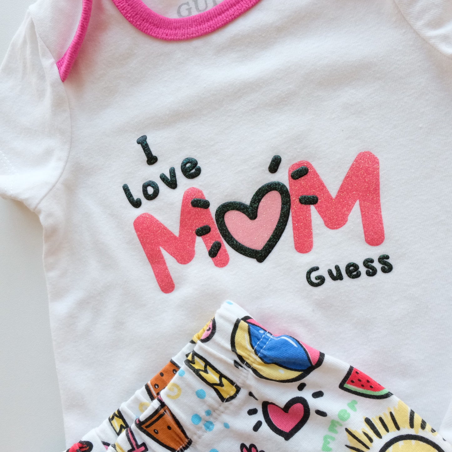 Ensemble Guess - 6 mois
