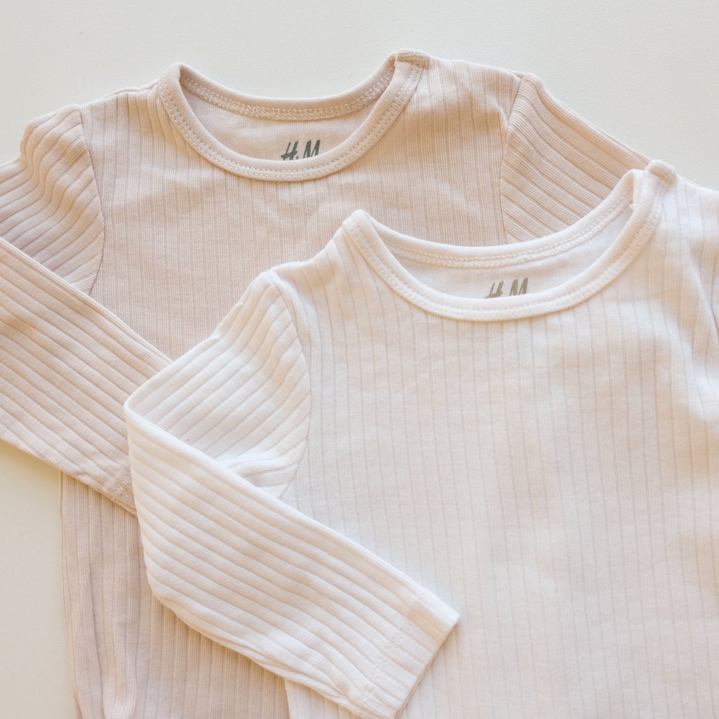 Lot de 2 bodies H&M - 3 mois (62 cm)