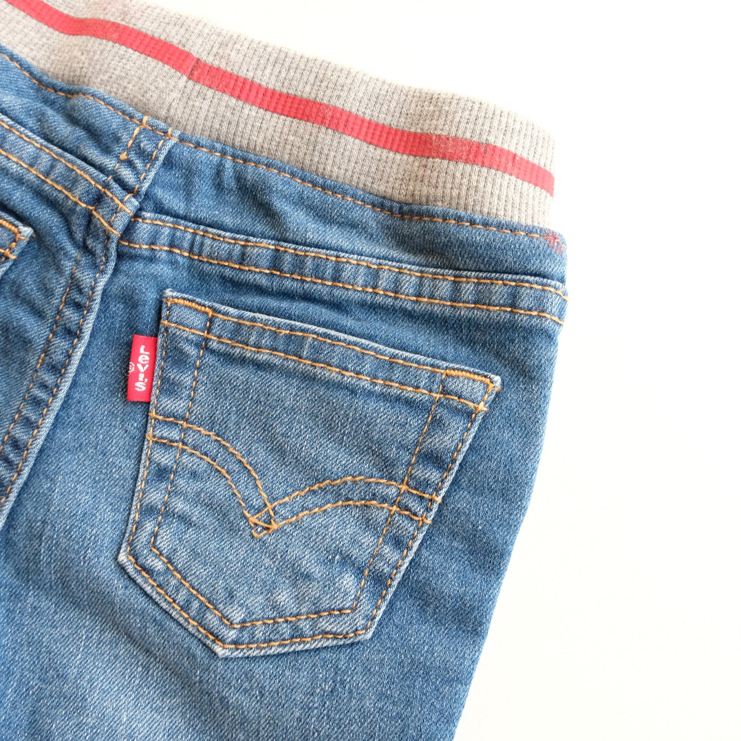 Jean Levi's - 9 mois (74 cm)
