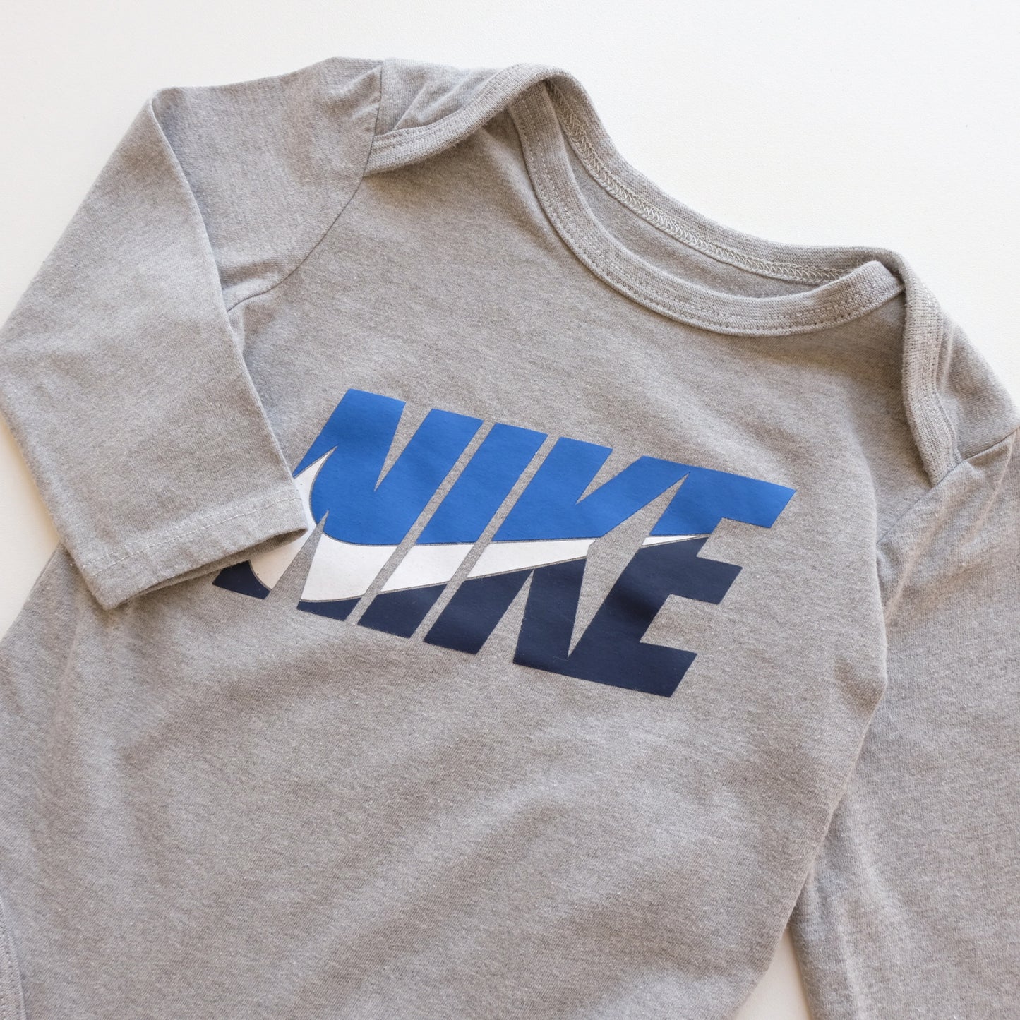 Body Nike - 12 mois (80 cm)