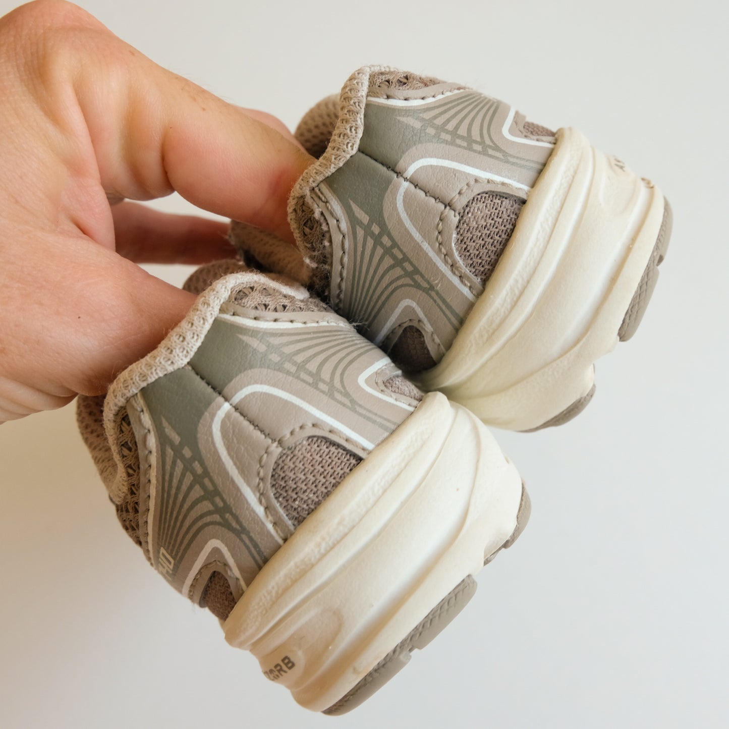Baskets New Balance 740 - Pointure 21