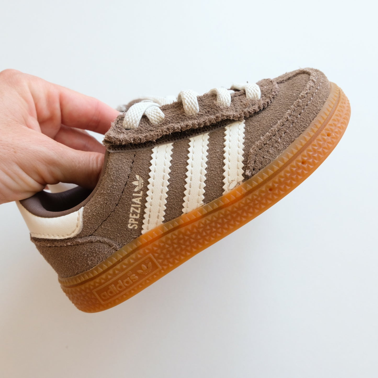 Basket Adidas - Pointure 23