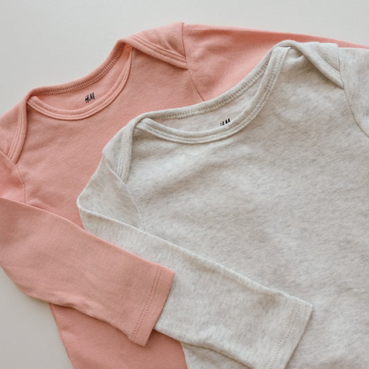 Lot de 2 bodies H&M - 9 mois (74 cm)